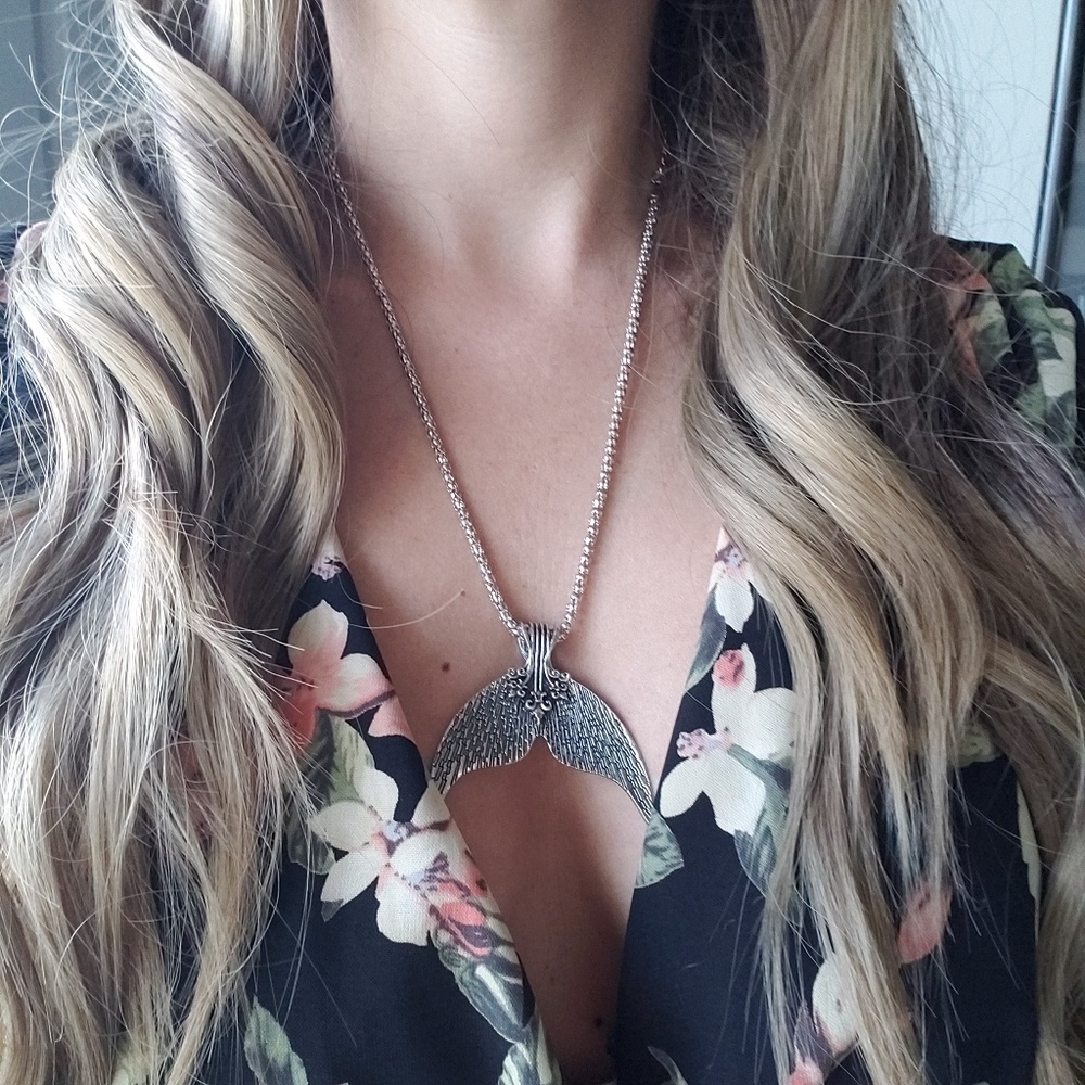 Mermaid Tail Silver Necklace - Picture 2 of 8
